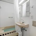 1 Bedroom Lovely In Apartamento