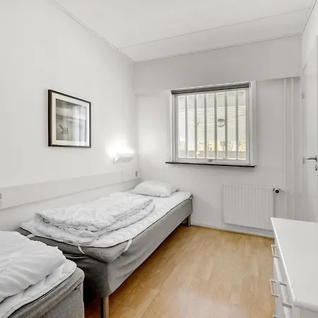 1 Bedroom Lovely In アパート