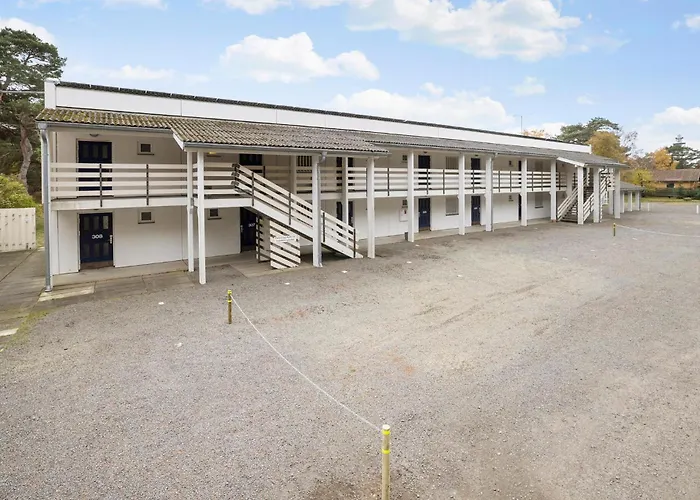 1 Bedroom Lovely In